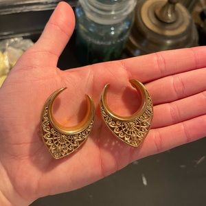 Gold 1” tunnels